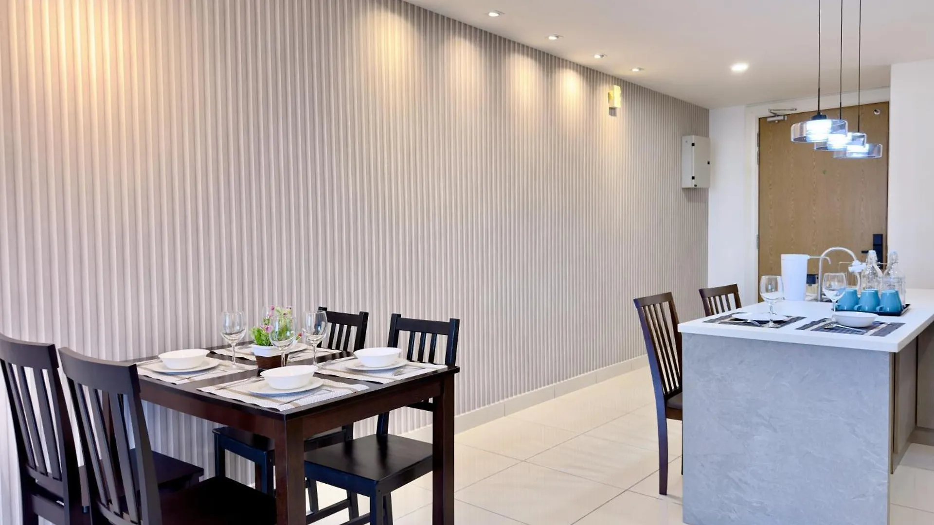 Appart hôtel Midvalley Southkey Mosaic 6-9Pax Netflix-Smarttv70Inch Johor Bahru