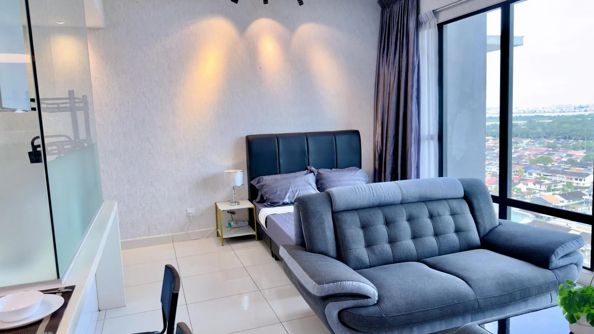Midvalley Southkey Mosaic 6-9Pax Netflix-Smarttv70Inch Johor Bahru Aparthotel