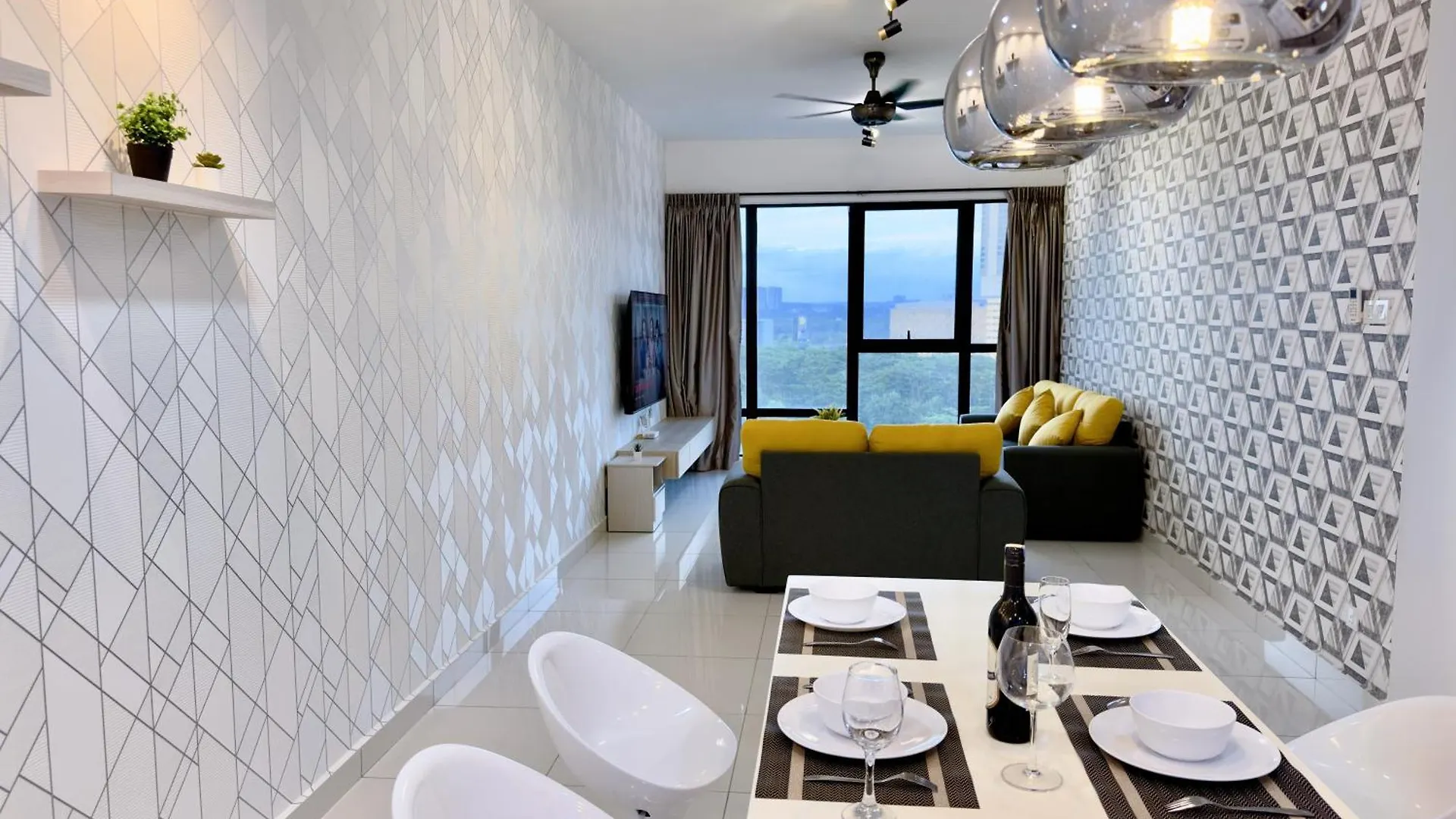 Midvalley Southkey Mosaic 6-9Pax Netflix-Smarttv70Inch Johor Bahru Aparthotel