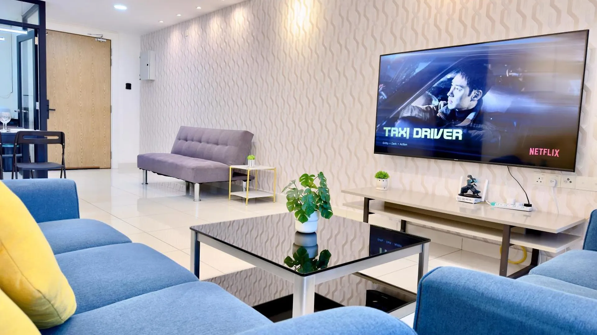 Midvalley Southkey Mosaic 6-9Pax Netflix-Smarttv70Inch Johor Bahru 0*,  Malaysia